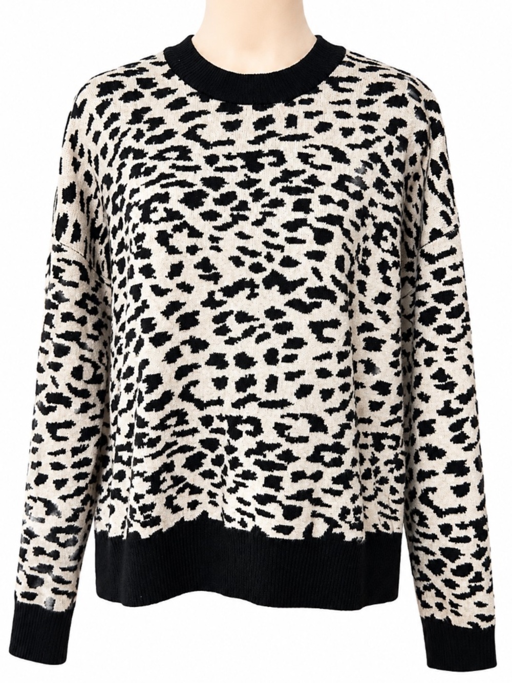 TAHARI Leopard Animal Print Jacquard Crew Neck Sweater NWT Size Medium - Picture 2 of 7